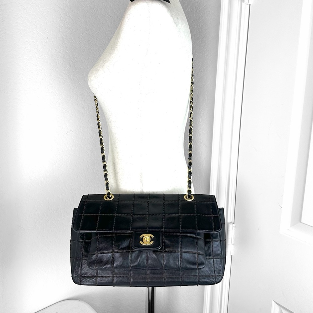 CHANEL CC Single Flap Chocolate Bar Logo Lambskin Chain Bag - Picture 3 of 13